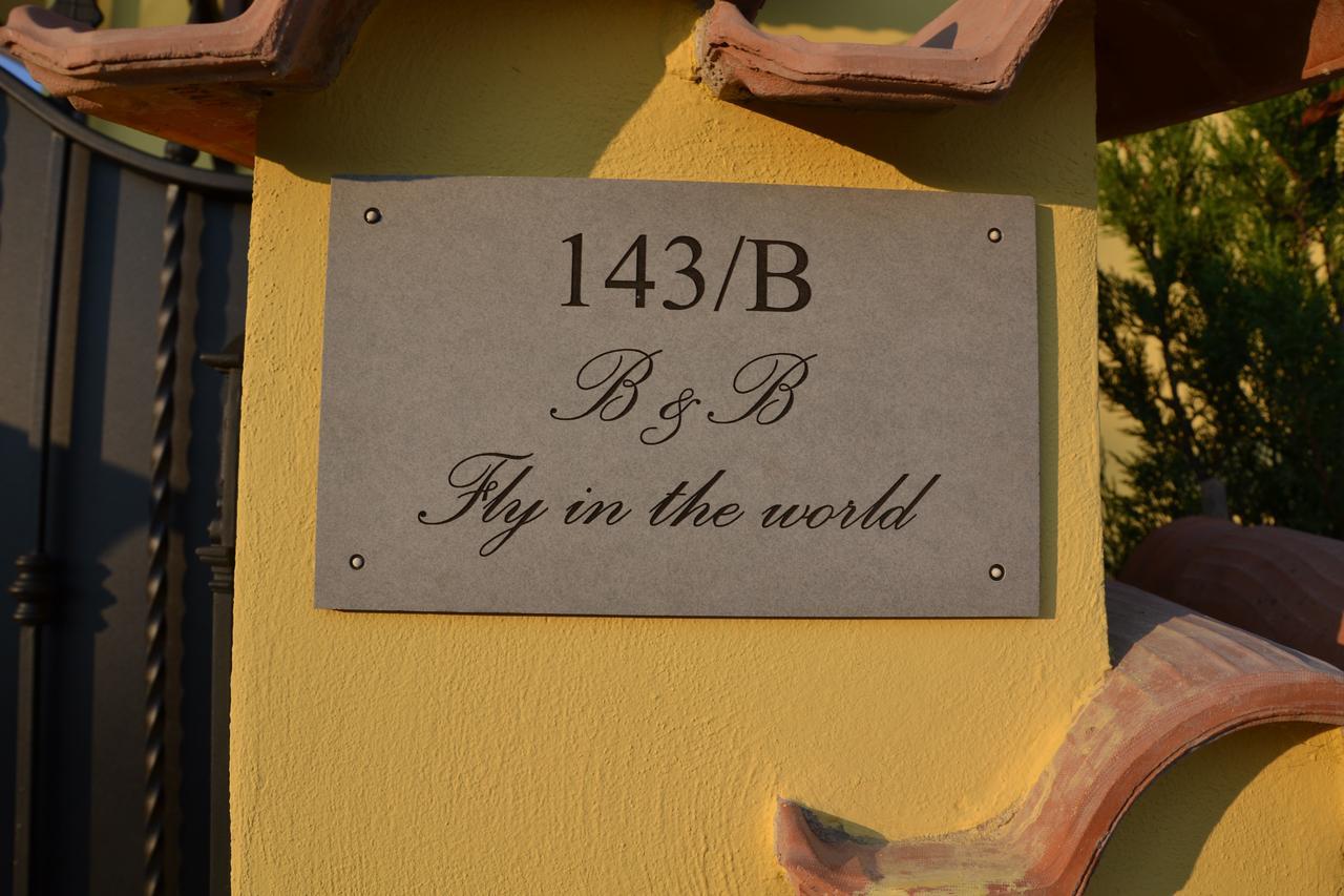Fly In The World B&B Fiumicino Exterior photo