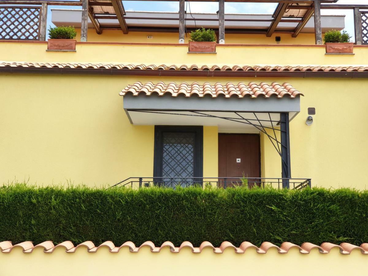 Fly In The World B&B Fiumicino Exterior photo